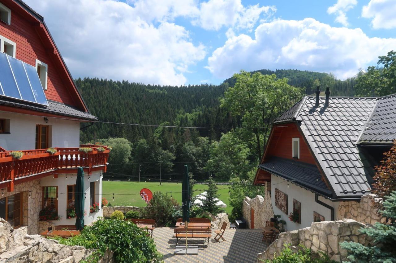 Penzion Bawaria Horní Lomná Esterno foto